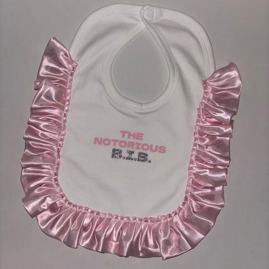 Frill edge bib